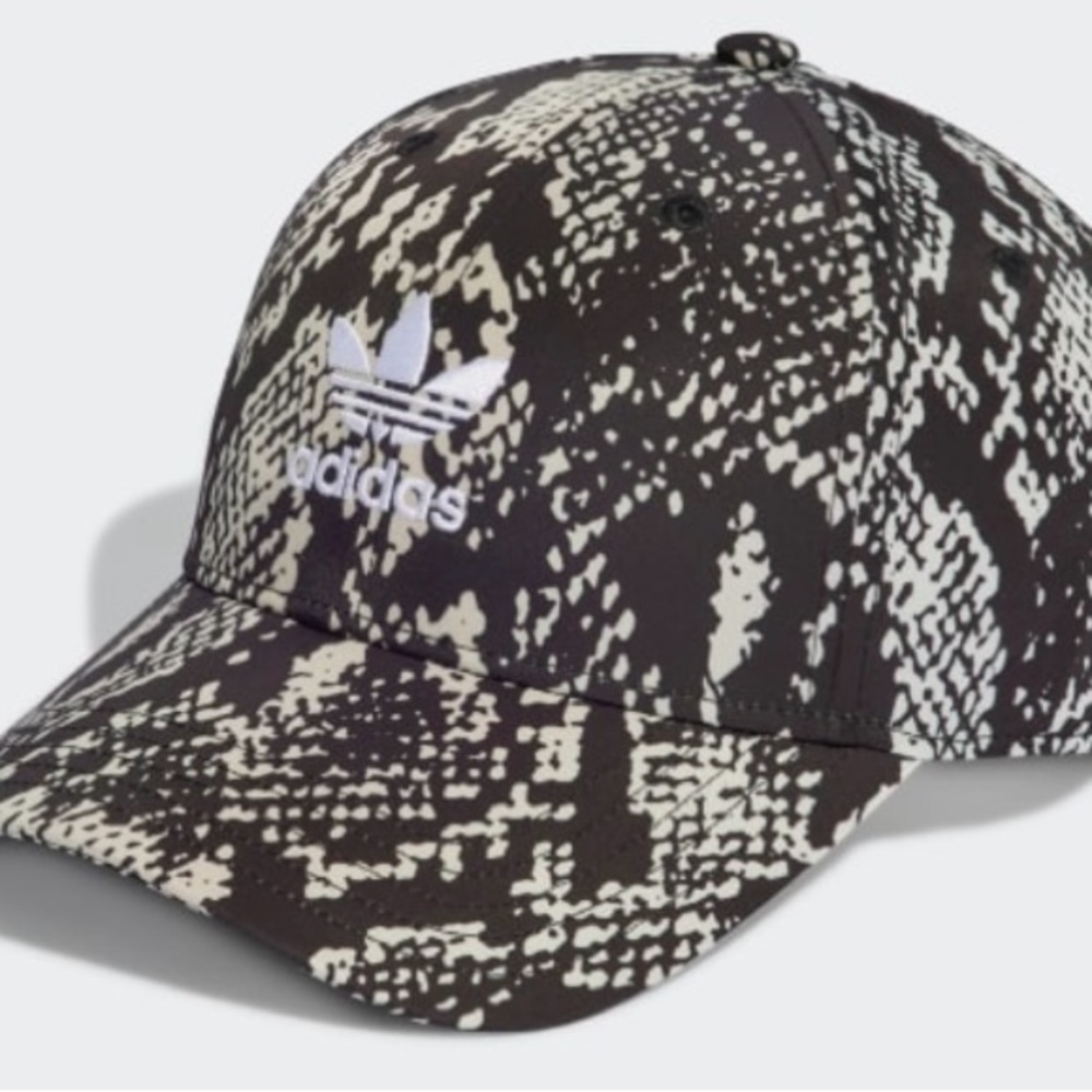 SNAKE GRAPHIC BASEBALL CAP